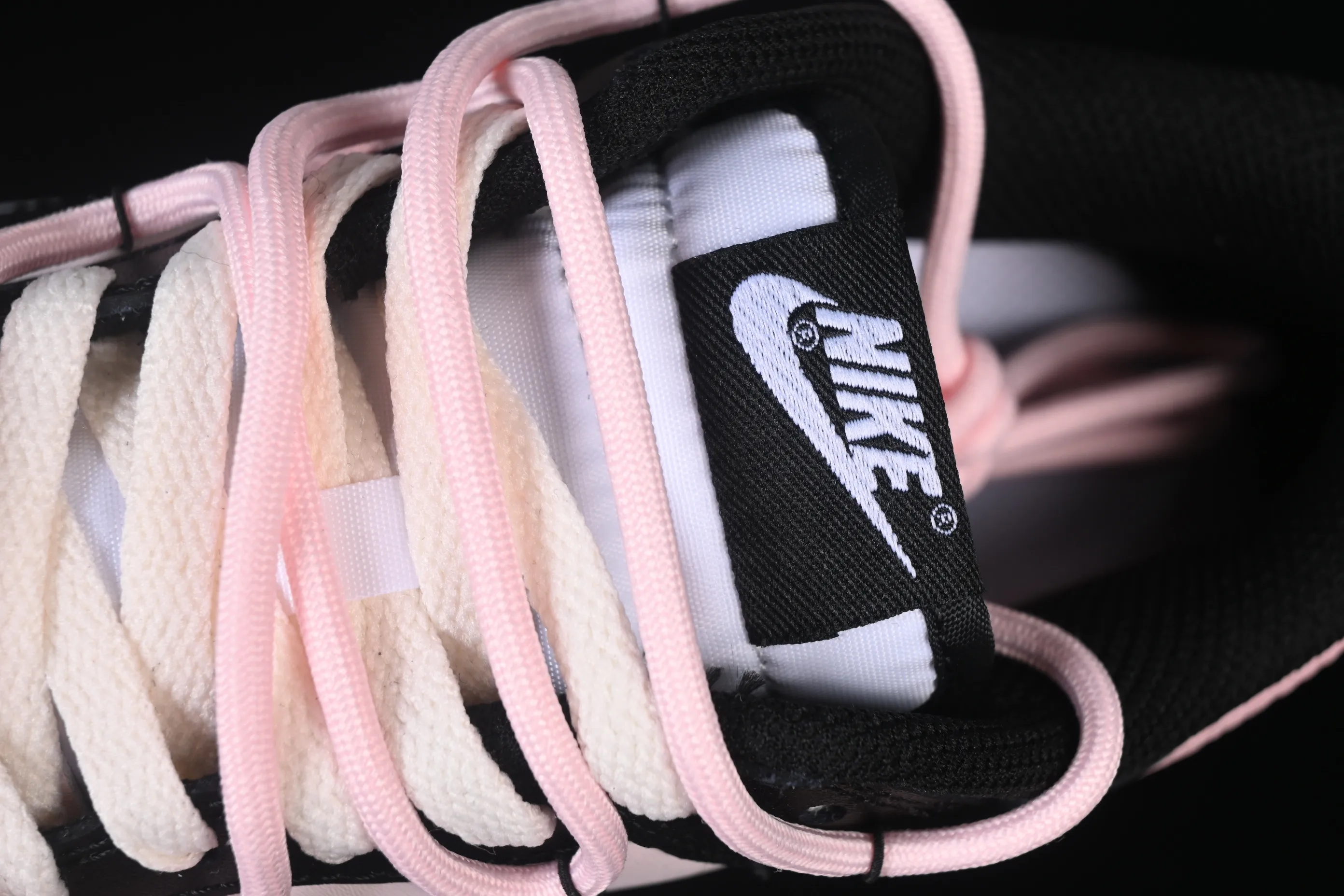 All categories Nk SB Dunk Series Nk SB Dunk Low High-end customized low-top sneakers Nike SB Dunk Low "Just Do It" straps Anniversary high-end customized low-top casual sneakers DD1503-101